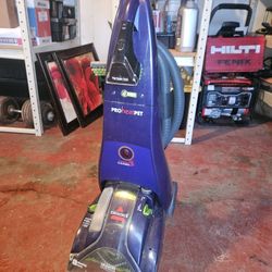 Bissell Carpet Shampooer