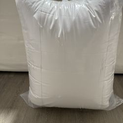 Queen Size Ultra Plush Pillow Top Mattress Topper
