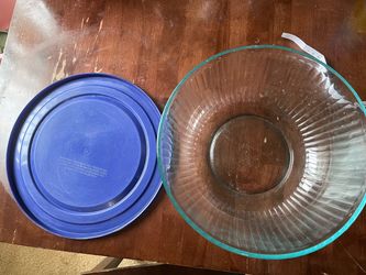 Used Large Pyrex Sculpted Glass Mixing Bowl with Blue Lid