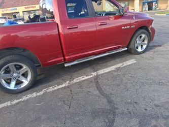 2010 dodge ram sport 1500 5.7l