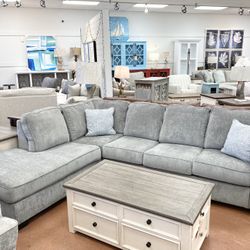 New Sectional 🔥🔥 IN STOCK NOW