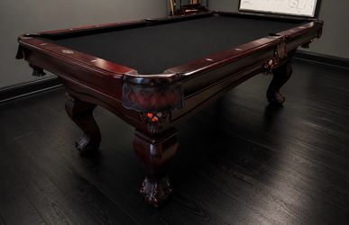 Like New Pool Table 7’ (Free Delivery & Pro Setup)