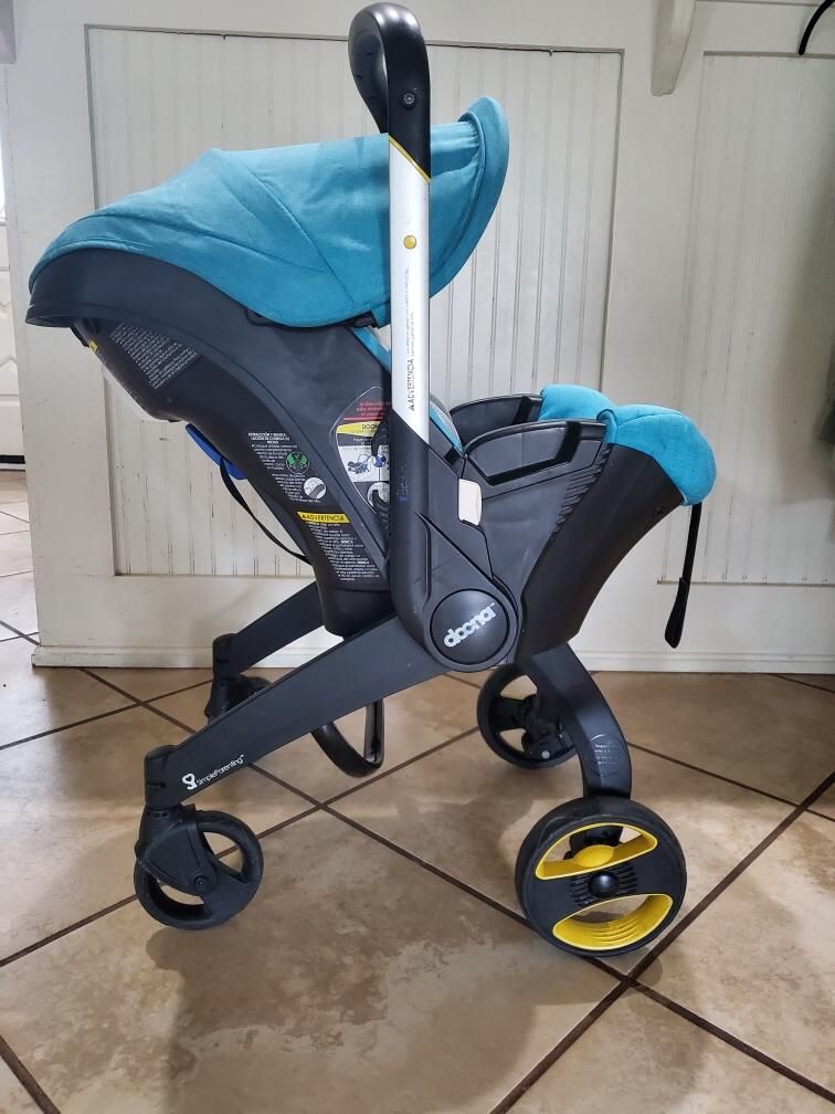 Doona infant car seat /Stroller with Base