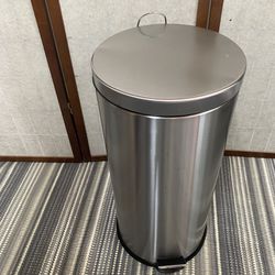 Kitchen Trash Can25 In