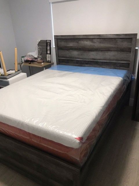 QUEEN SIZE MATTRESS OFFERS ! Box Spring INCLUDED