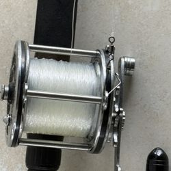 PENN COMBO FISHING SET; Penn 4/0 113 REEL w 380+yds Big Game Trilene Line on Penn STSNDUP SLAMMER 5.5’ heavy Action Rod