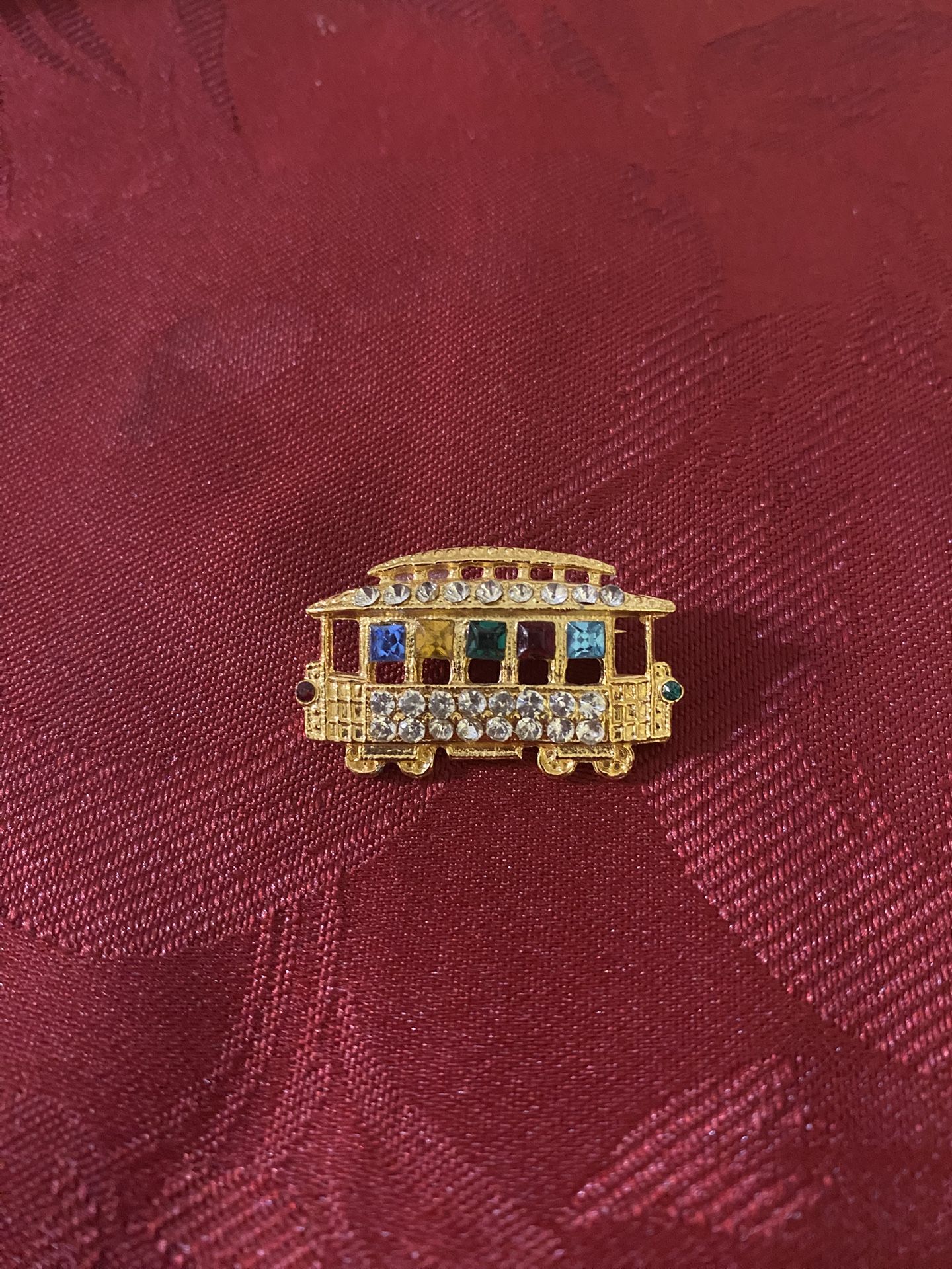 Vintage Gold Tone San Francisco Trolley Car Brooch