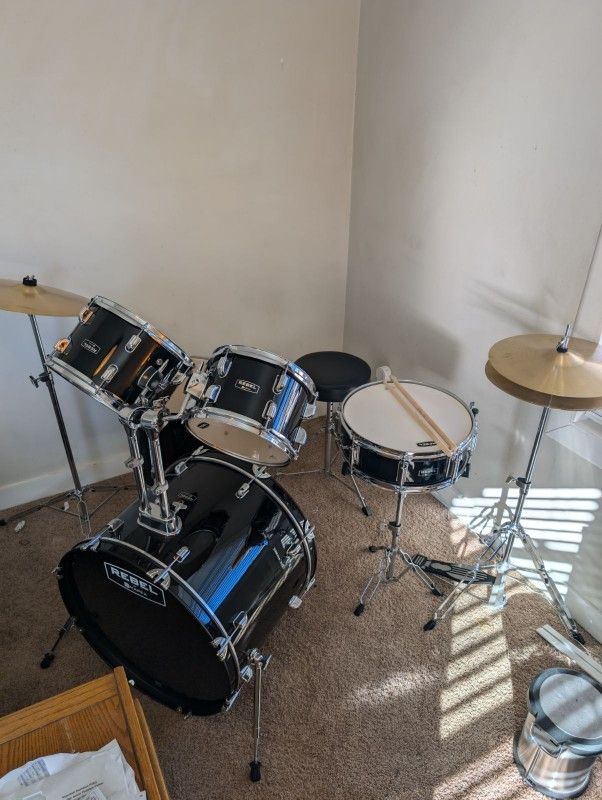 Rebel Drum Set
