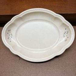 Pfaltzgraff Remembrance Relish Serving Dish With Scalloped Edges 