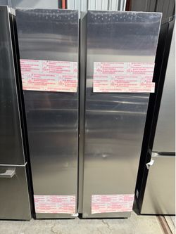 New open box Samsung 36 in. 28 cu. ft. Standard Depth Smart Side by Side Refrigerator in Fingerprint-Resistant Stainless Steel