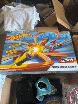 Hot wheels criss cross crash (kearny mesa area)