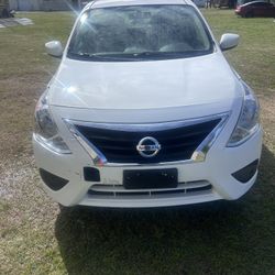 2018 Nissan Versa