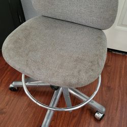 Chair $0 Free