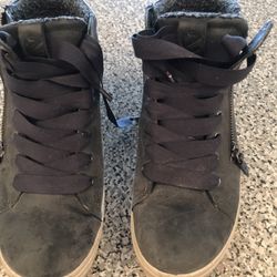 Eco  Sport Sneaker $25.00retail 160. Size 7-8