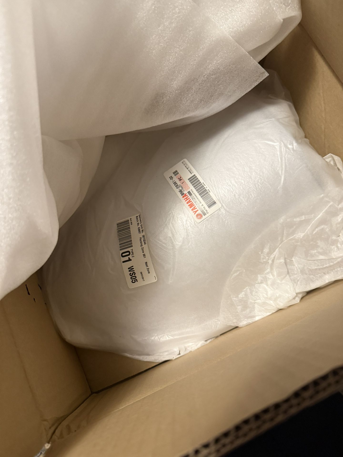 Brand new 2017-2021 Yamaha r6 OEM windscreen