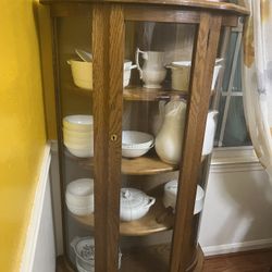 Curio/China  Cabinet 