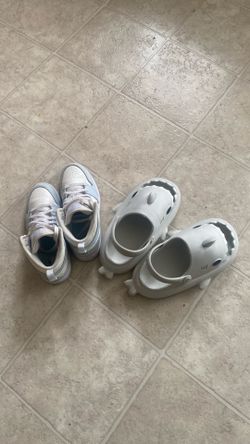 Girls Shoes - size 2