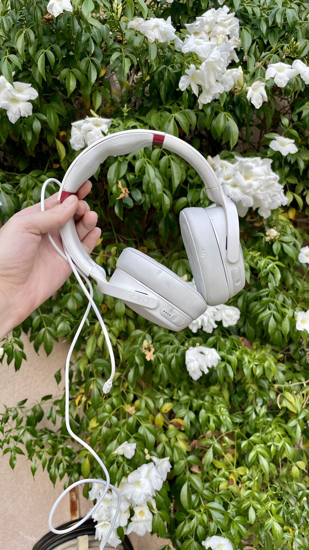 Skullcandy Venue Wireless ANC Over-Ear Headphones -White/Crimson