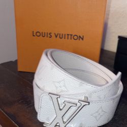 Louis Vuitton belt size 38/95 