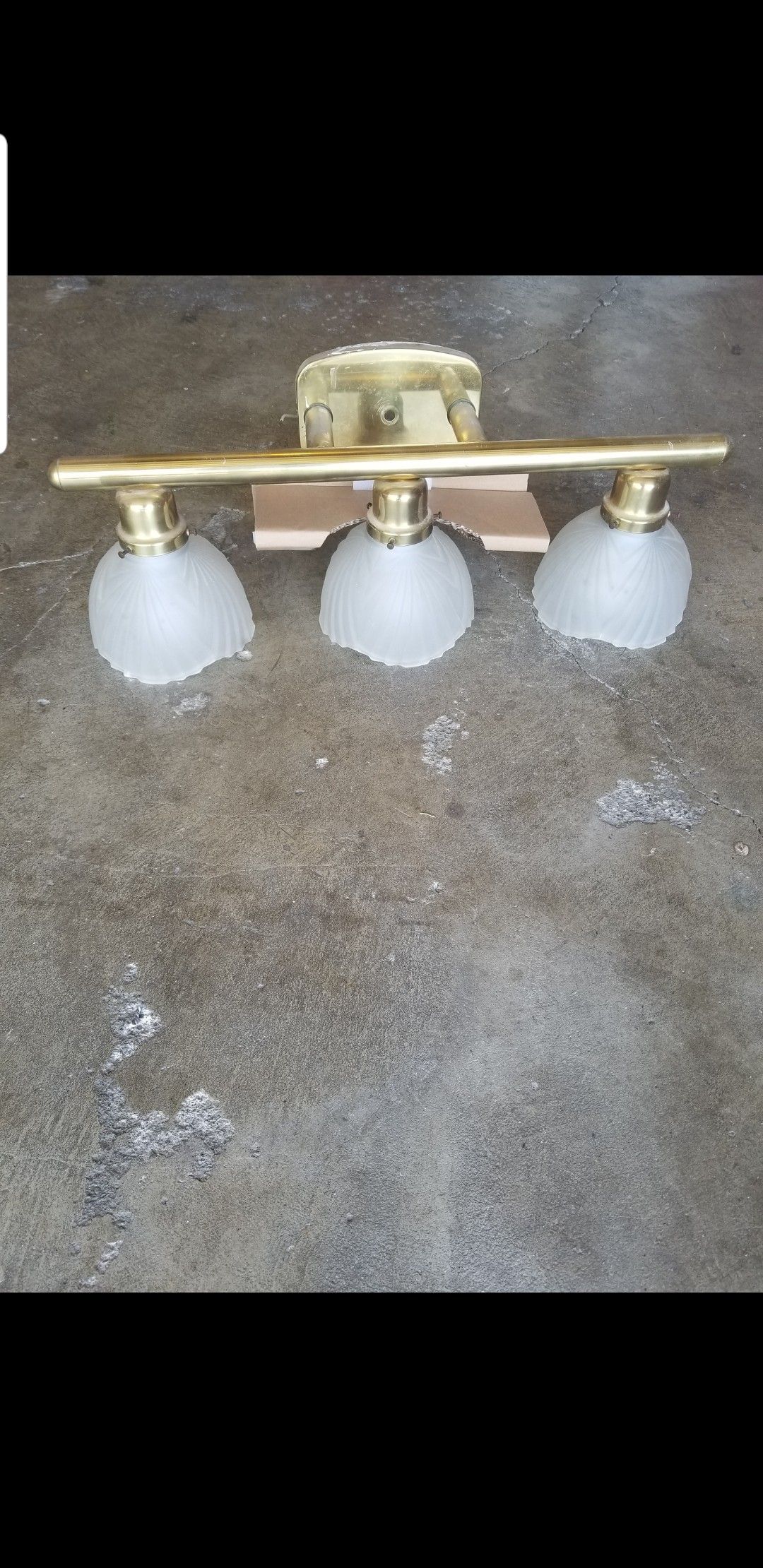 Gold light fixture works