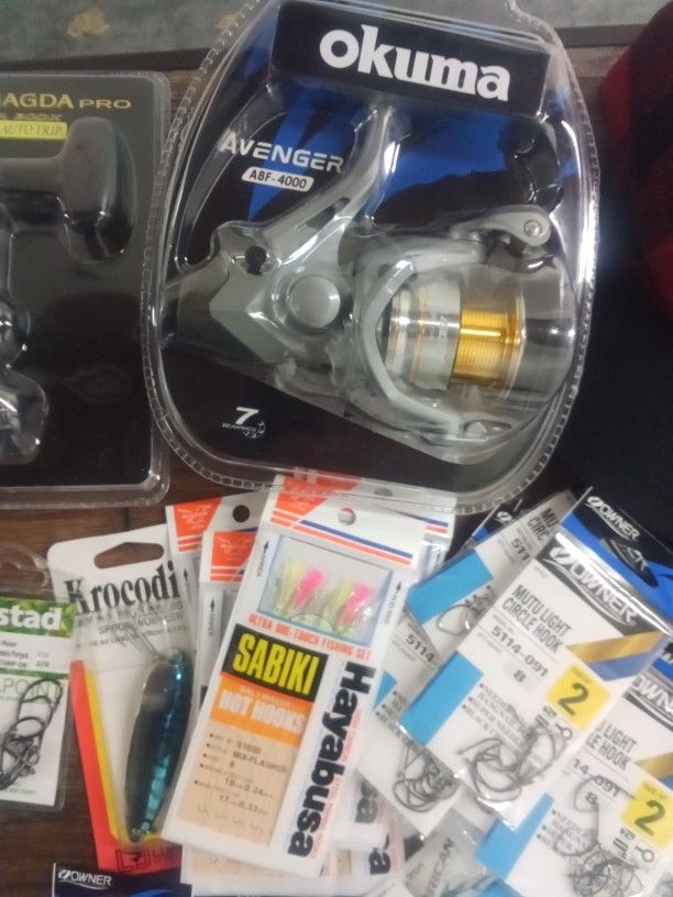 Sunday Fishing Tackle Bundle 1 for Sale in Chula Vista, CA OfferUp