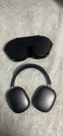 Airpod maxes first generation