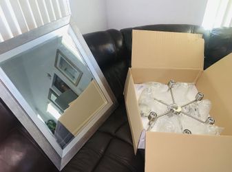 HOME DEPOT CHANDELIER/MIRROR $40