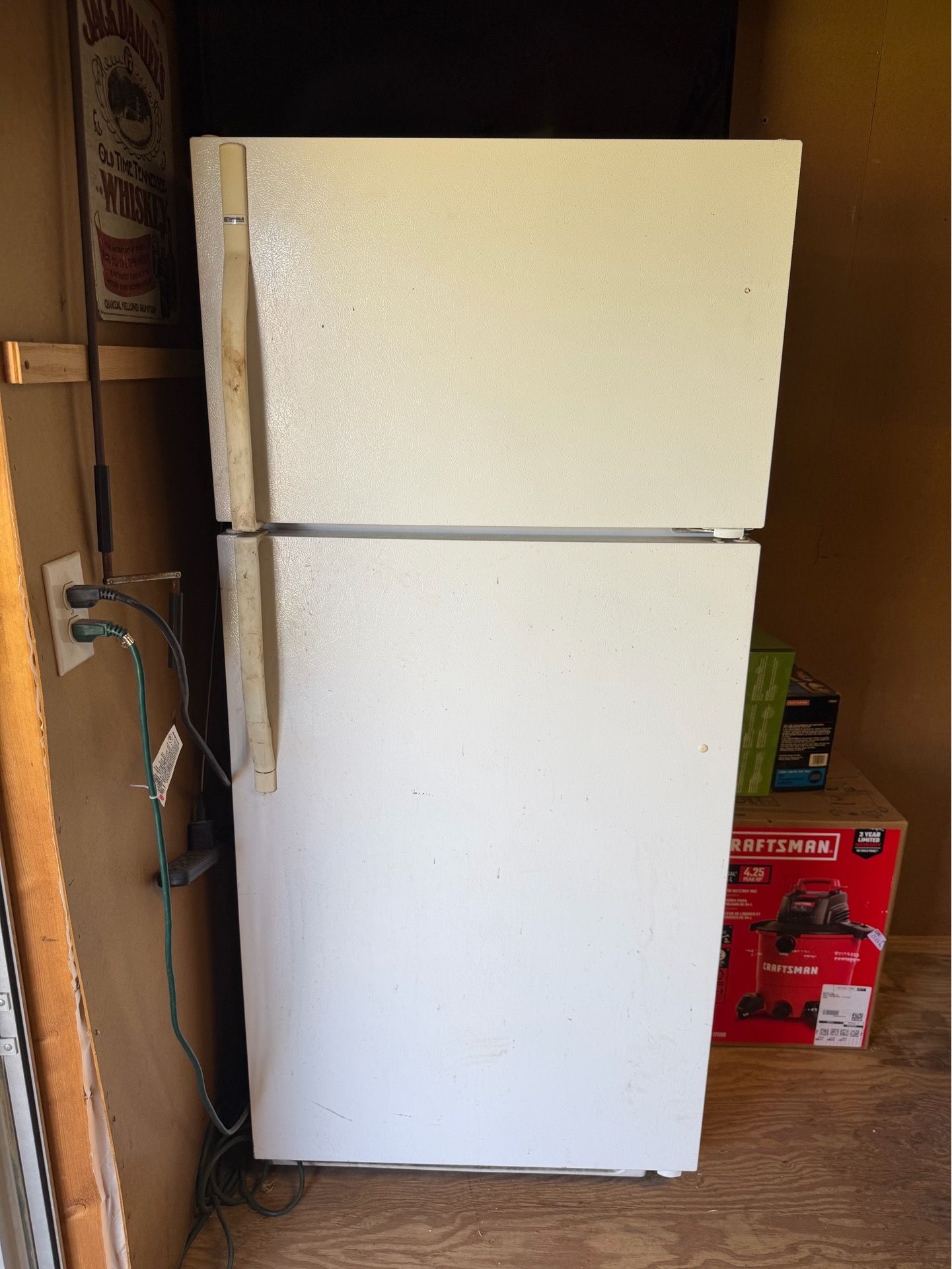 Refrigerator