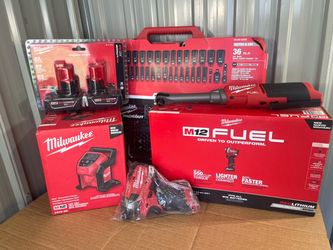 Milwaukee m12 mechanics tool kit