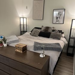 King Size Bed With frame, Dresser And Lamps