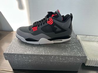 Jordan 4s