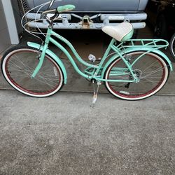 Schwinn Perla 26 Inch Cruiser Bike, 7-Speed Beach Cruiser
