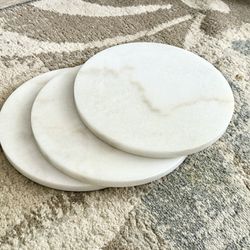 Set Of 3 Puré Polished Marble Decorative Round Pieces With Cushion Bottom 