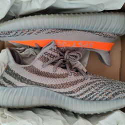 DS  Adidas Yeezy Boost 350 V2 Beluga 2.0
Size 11    Brand New 

