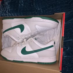 Nike Dunk Low Retro (Summit White/Malachite) 8 Mens