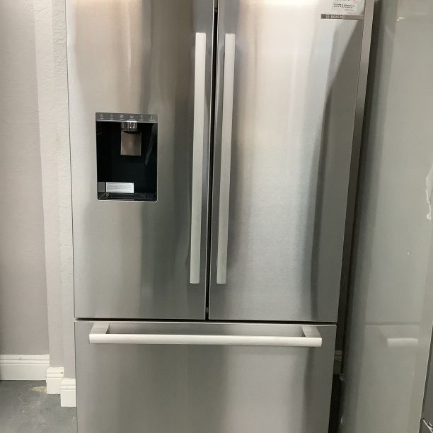 Bosch Stainless steel French Door (Refrigerator) 35 5/8 Model B36CD50SNS - A-00002796