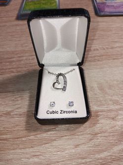 Cubic Zirconia Heart Necklace and Earrings Set