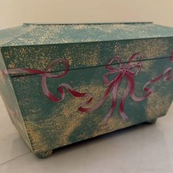 JUST REDUCED! Hand-Painted Decorative Wooden Keepsake Box - Green & Gold with Bow Design