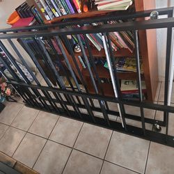 Trundle bed frame