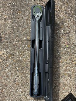 Professional 1/2 in. Click Torque Wrench (model 239) with a torque range of 20–150 ft. lbs