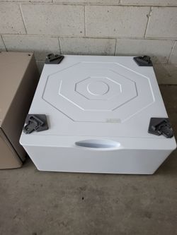 Samsung Front Load Washer or Dryer Pedestal