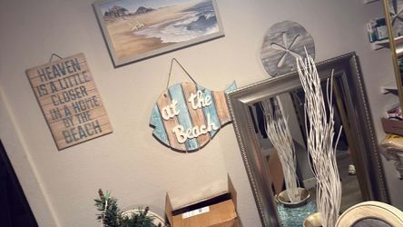 Assorted Beach/ Coastal Decor (swipe) 