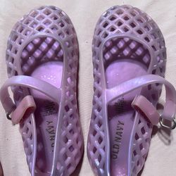 Used Old Navy Toddler flats size 6