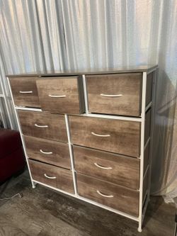 Dresser