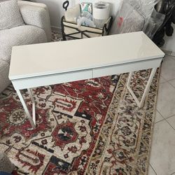 IKEA WHITE DESK/TABLE