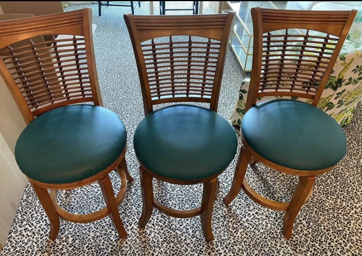 Counter Height Chairs