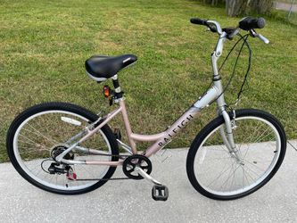 Raleigh Women’s Hybrid Bike