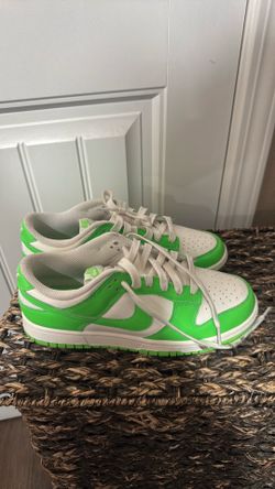 Brand New Neon Dunks Sz 9