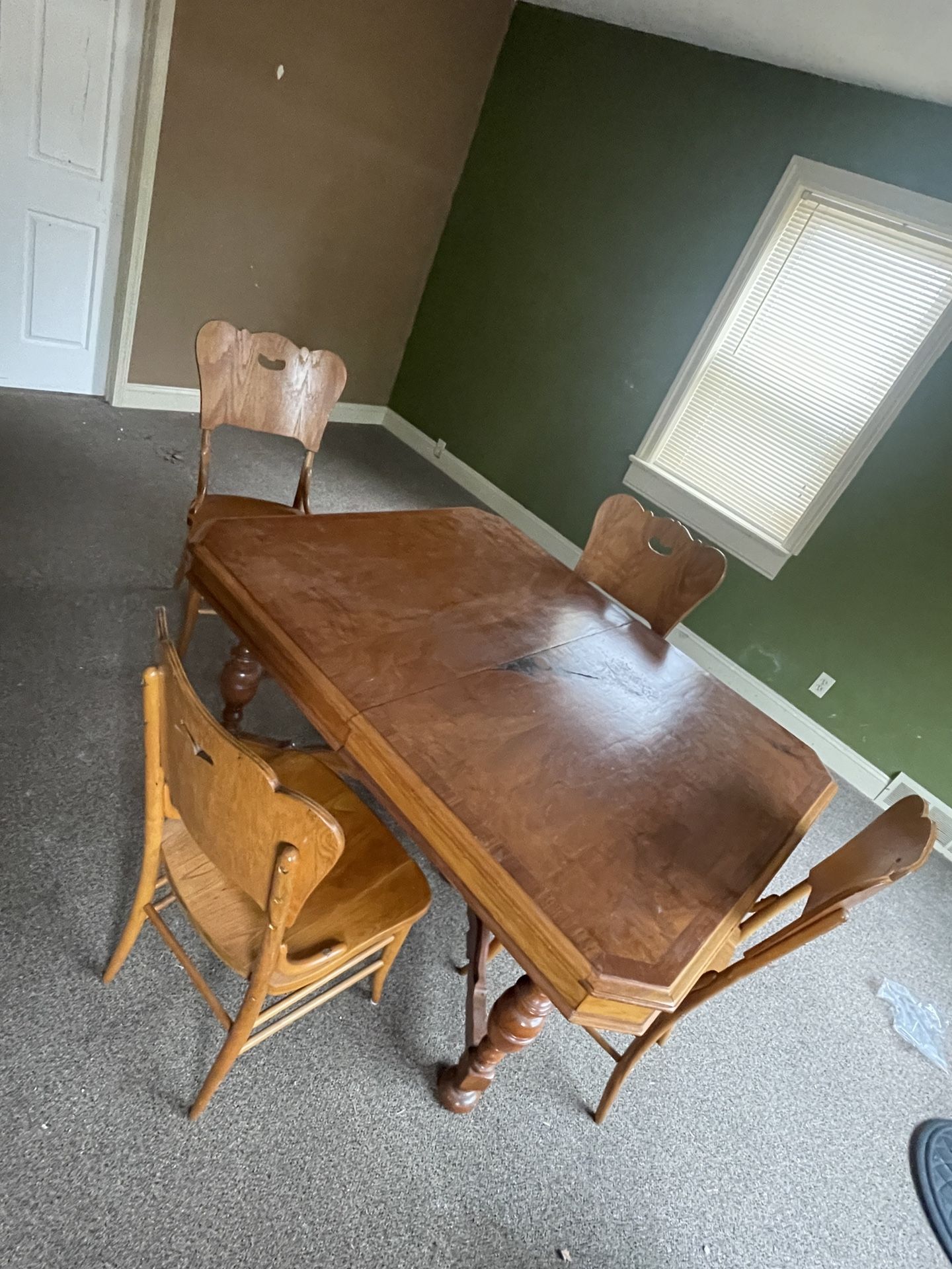 Dining Table With Chair