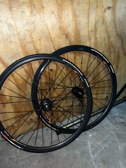 Alex rims AT400
